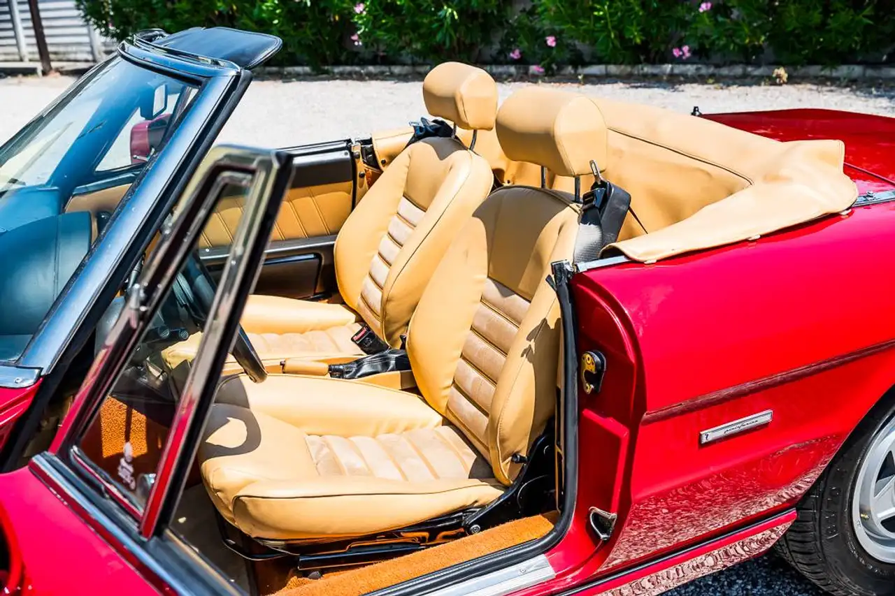 Alfa Romeo Spider 1.6 “Duetto” IV Serie, foto 11