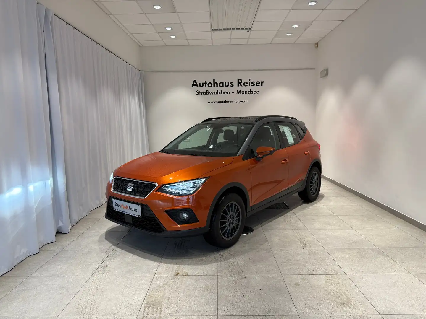 SEAT Arona Style EcoTSI Orange - 2
