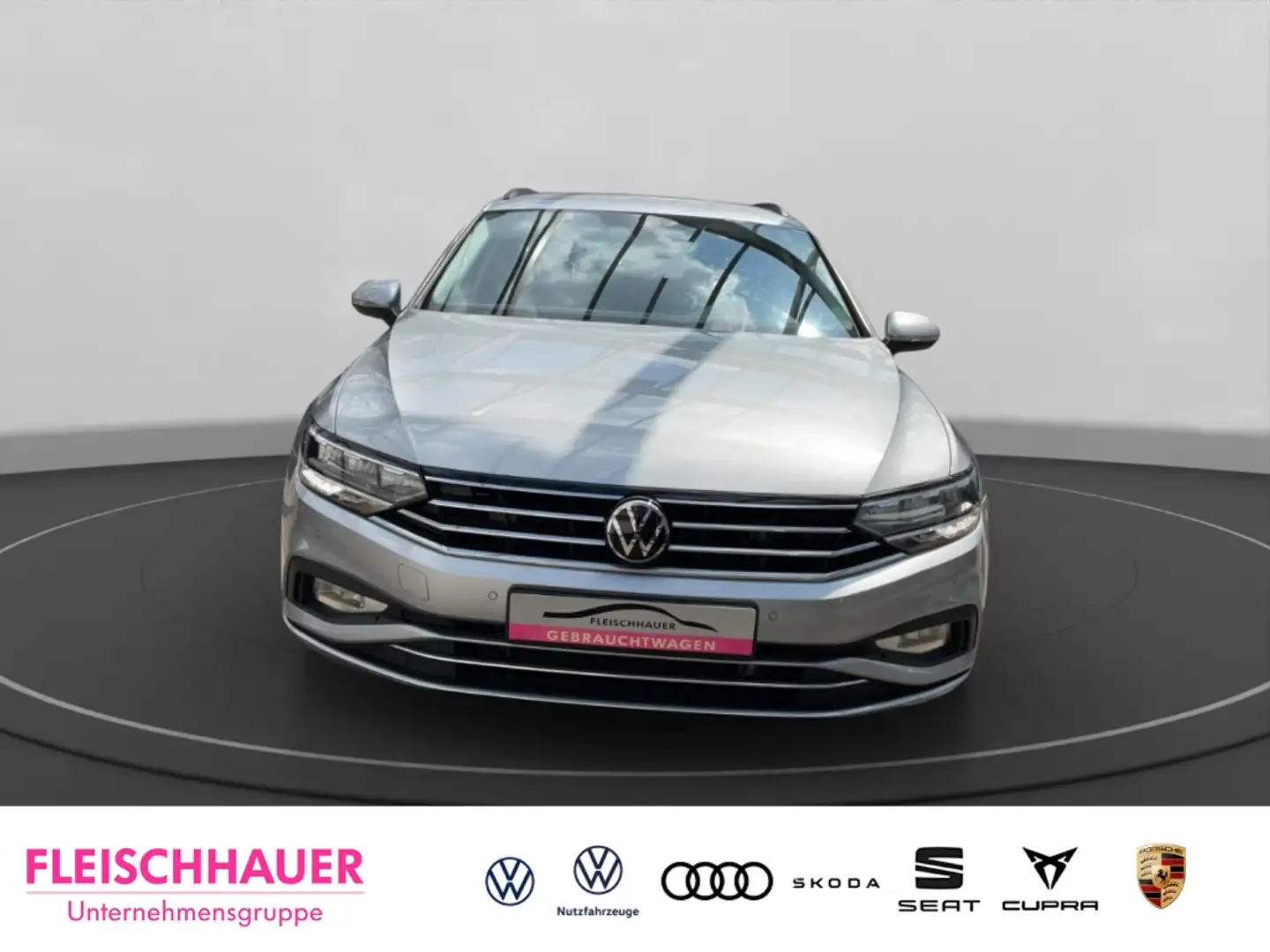 Volkswagen Passat Variant 1.5 TSI DSG AHK-klappbar Navi LED Kurvenlicht ACC Silber - 2