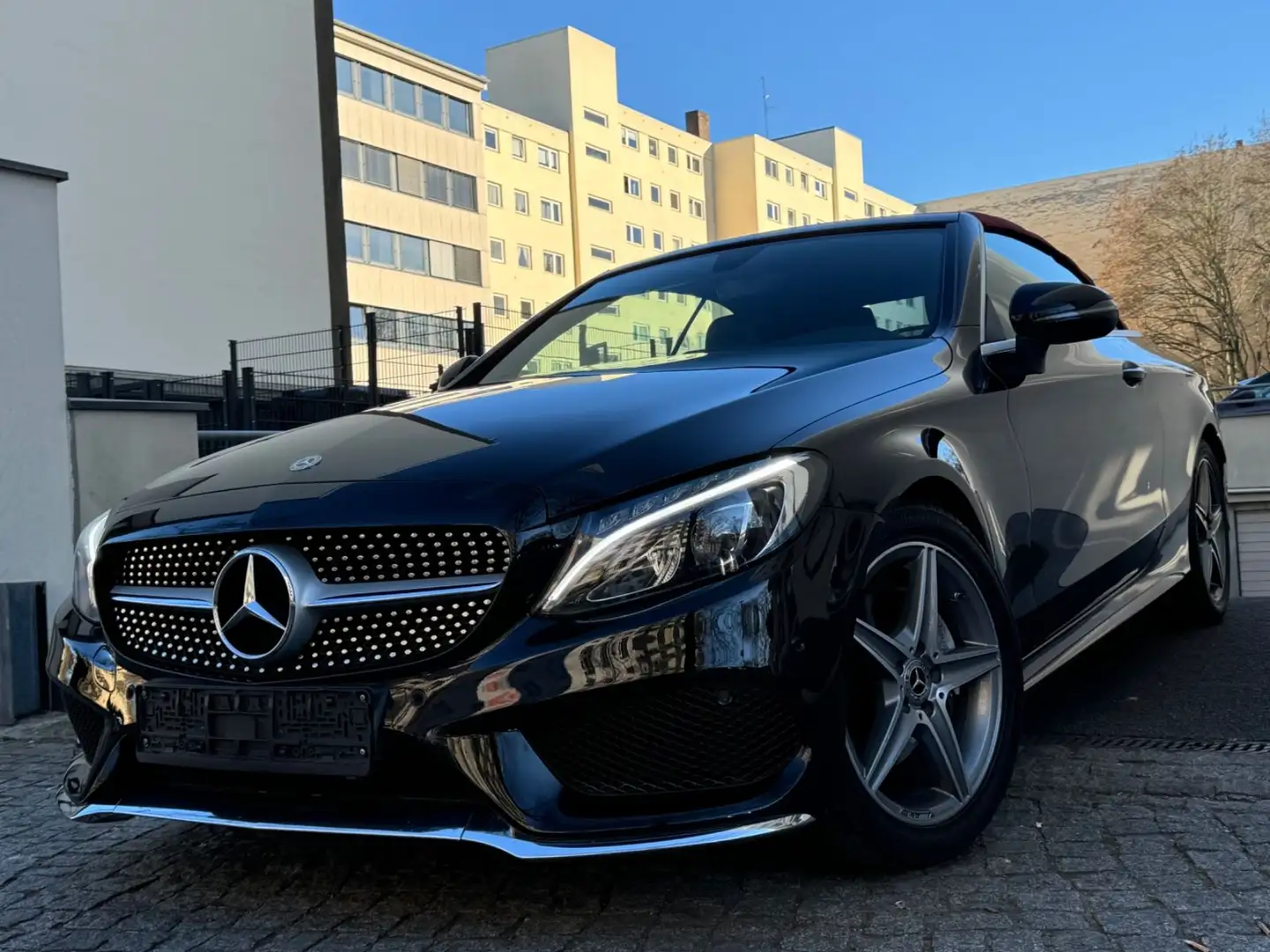 Mercedes-Benz C 180 Cabrio AMG LINE/LED/Kopfheizung/Alcantara Negro - 2
