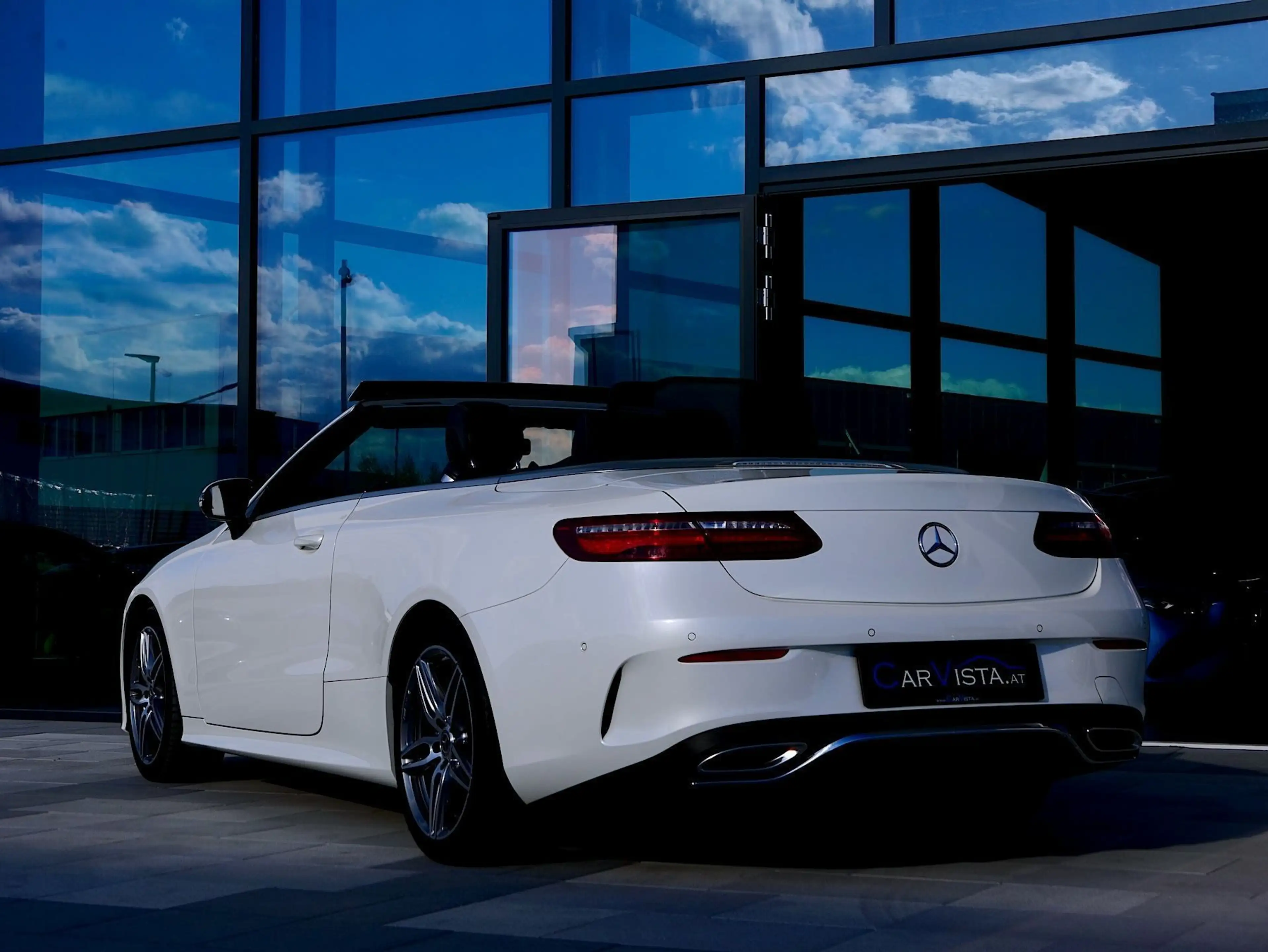 Mercedes-Benz E 300 Aut. Cabrio AMG - LINE "Multibeam LED - Designo* — photo 8