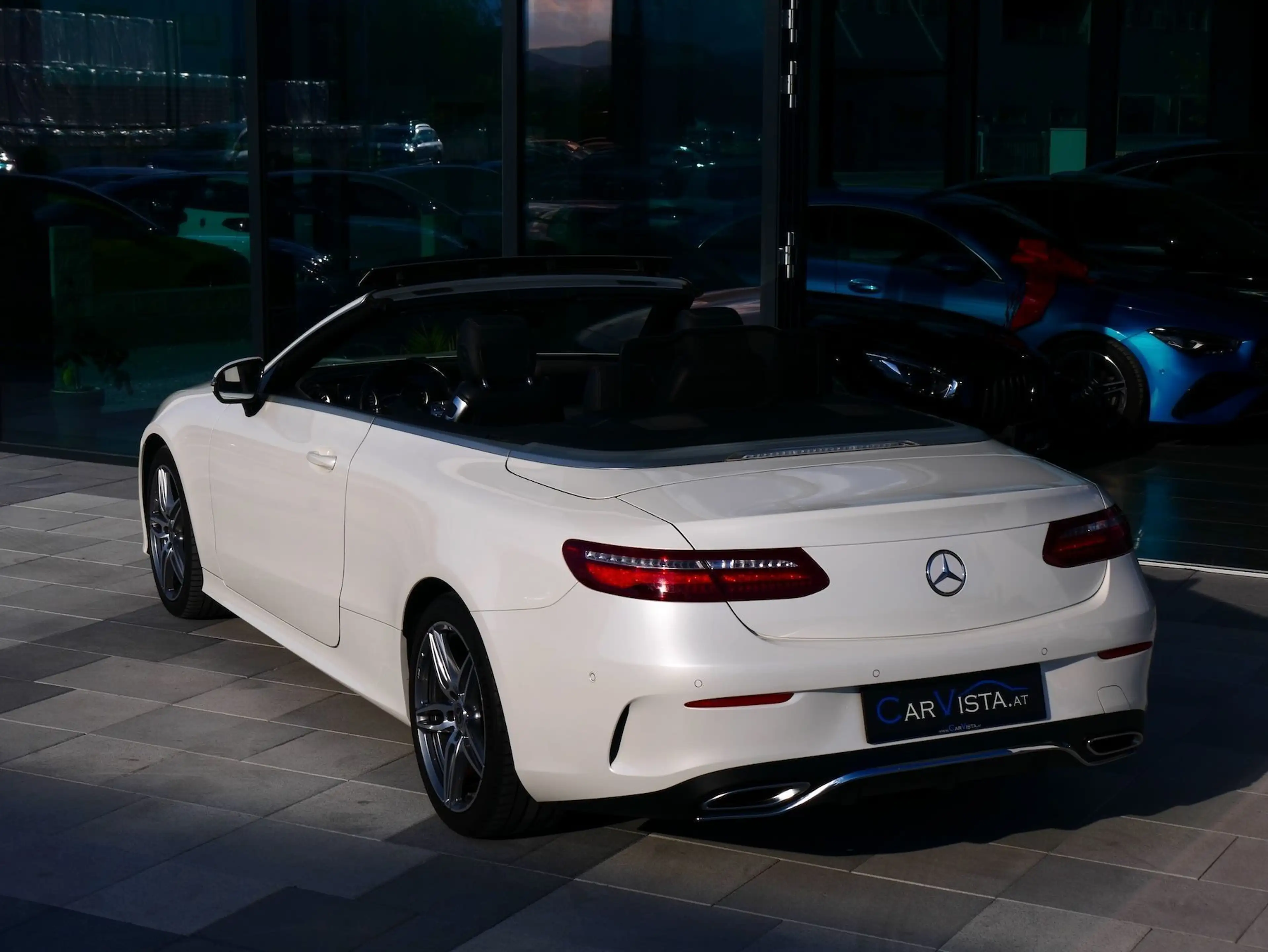 Mercedes-Benz E 300 Aut. Cabrio AMG - LINE "Multibeam LED - Designo* — photo 9
