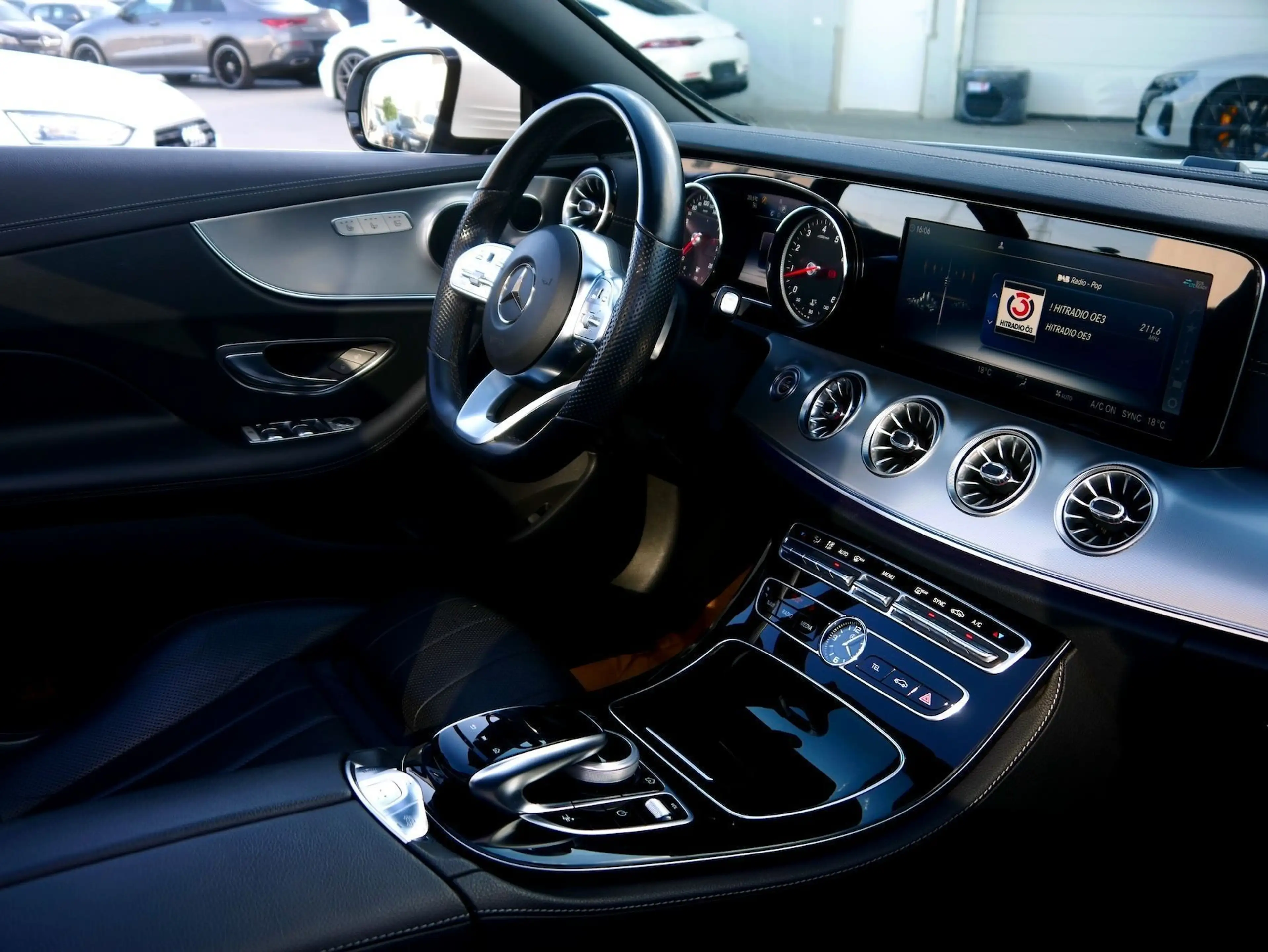 Mercedes-Benz E 300 Aut. Cabrio AMG - LINE "Multibeam LED - Designo* — photo 15