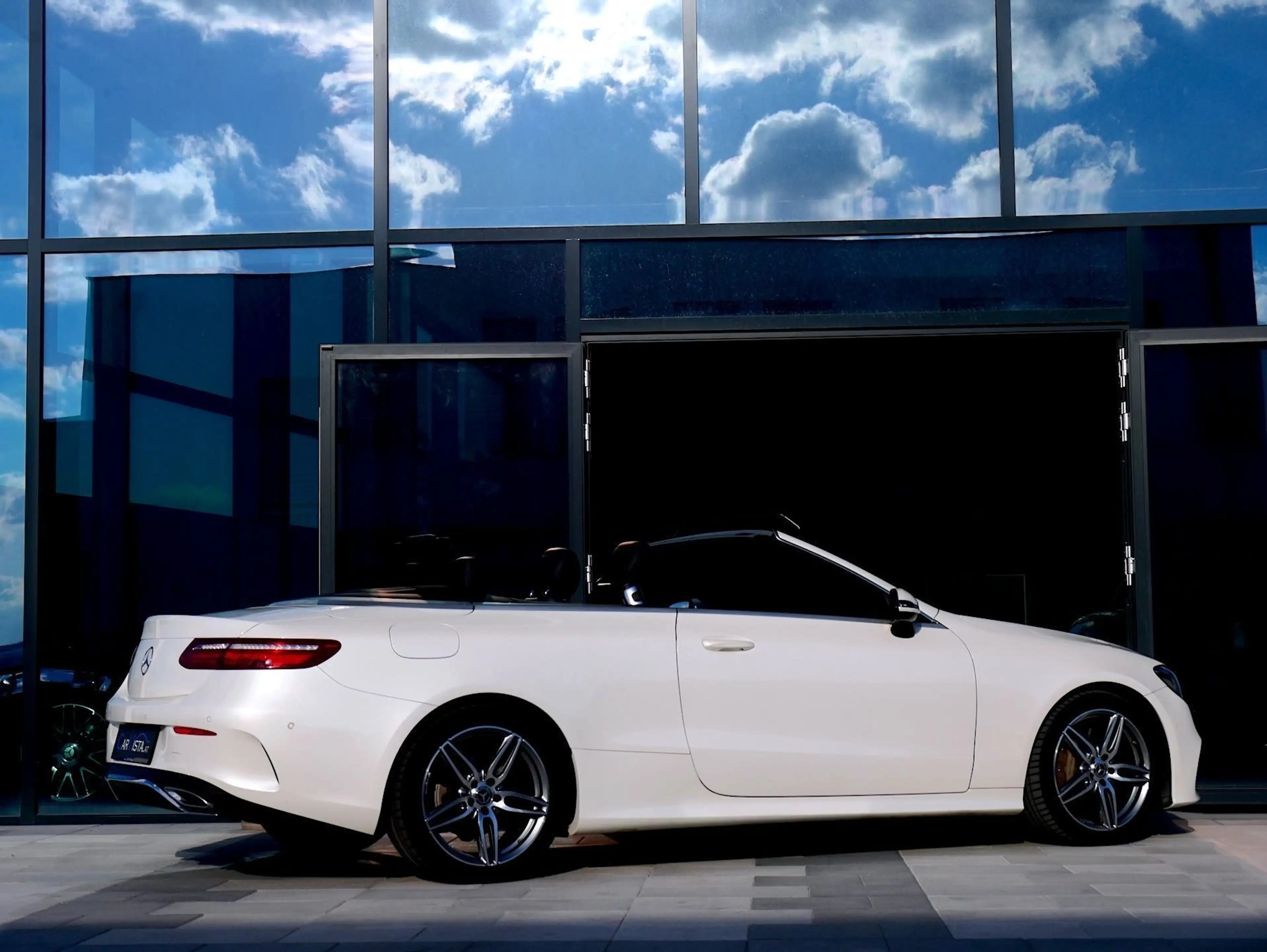 Mercedes-Benz E 300 Aut. Cabrio AMG - LINE "Multibeam LED - Designo* — photo 7