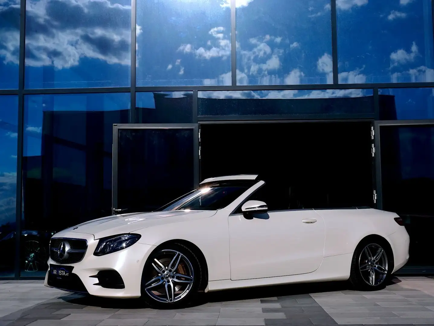 Mercedes-Benz E 300 Aut. Cabrio AMG - LINE "Multibeam LED - Designo* Weiß - 2