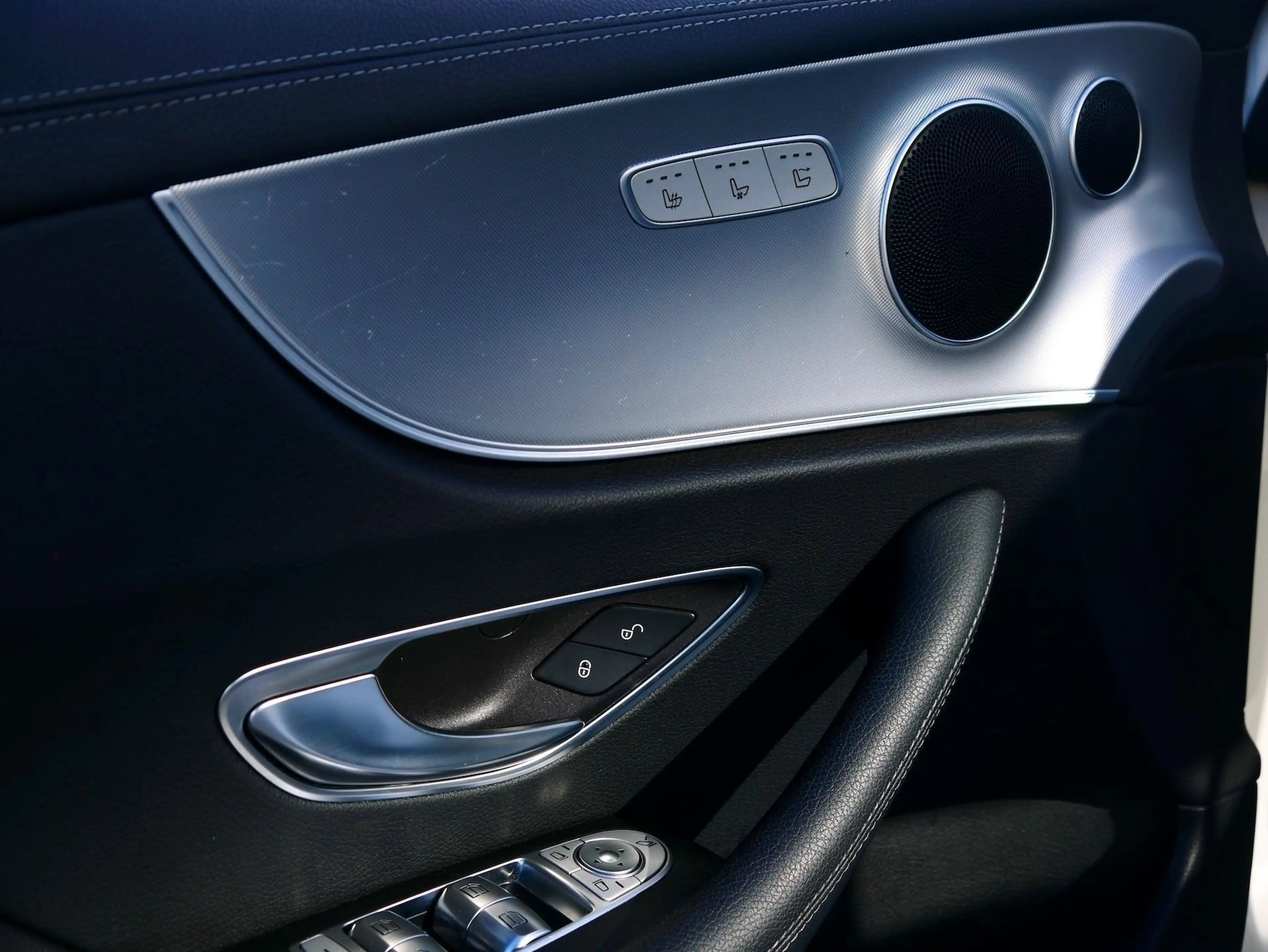 Mercedes-Benz E 300 Aut. Cabrio AMG - LINE "Multibeam LED - Designo* — photo 12