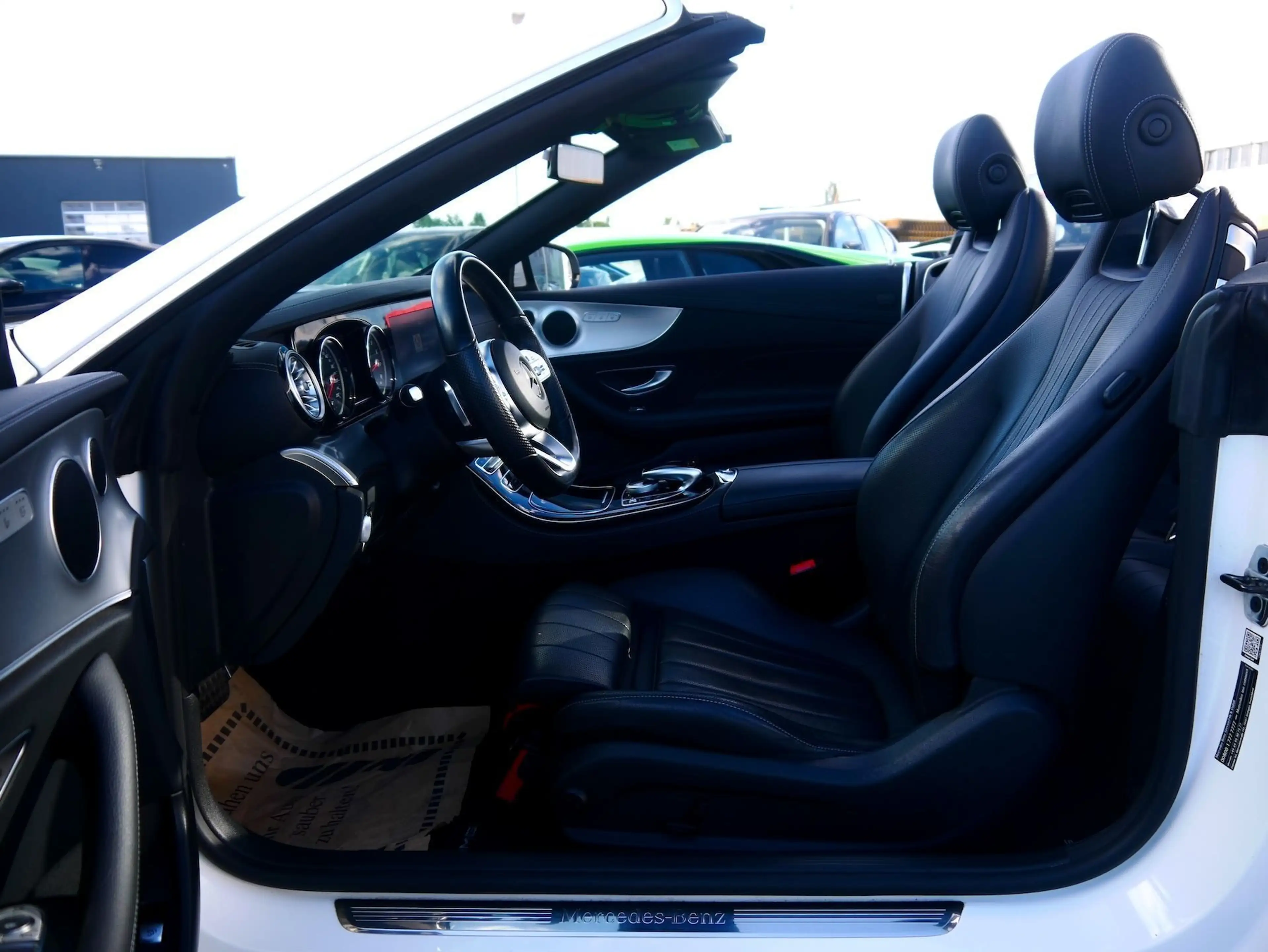 Mercedes-Benz E 300 Aut. Cabrio AMG - LINE "Multibeam LED - Designo* — photo 13