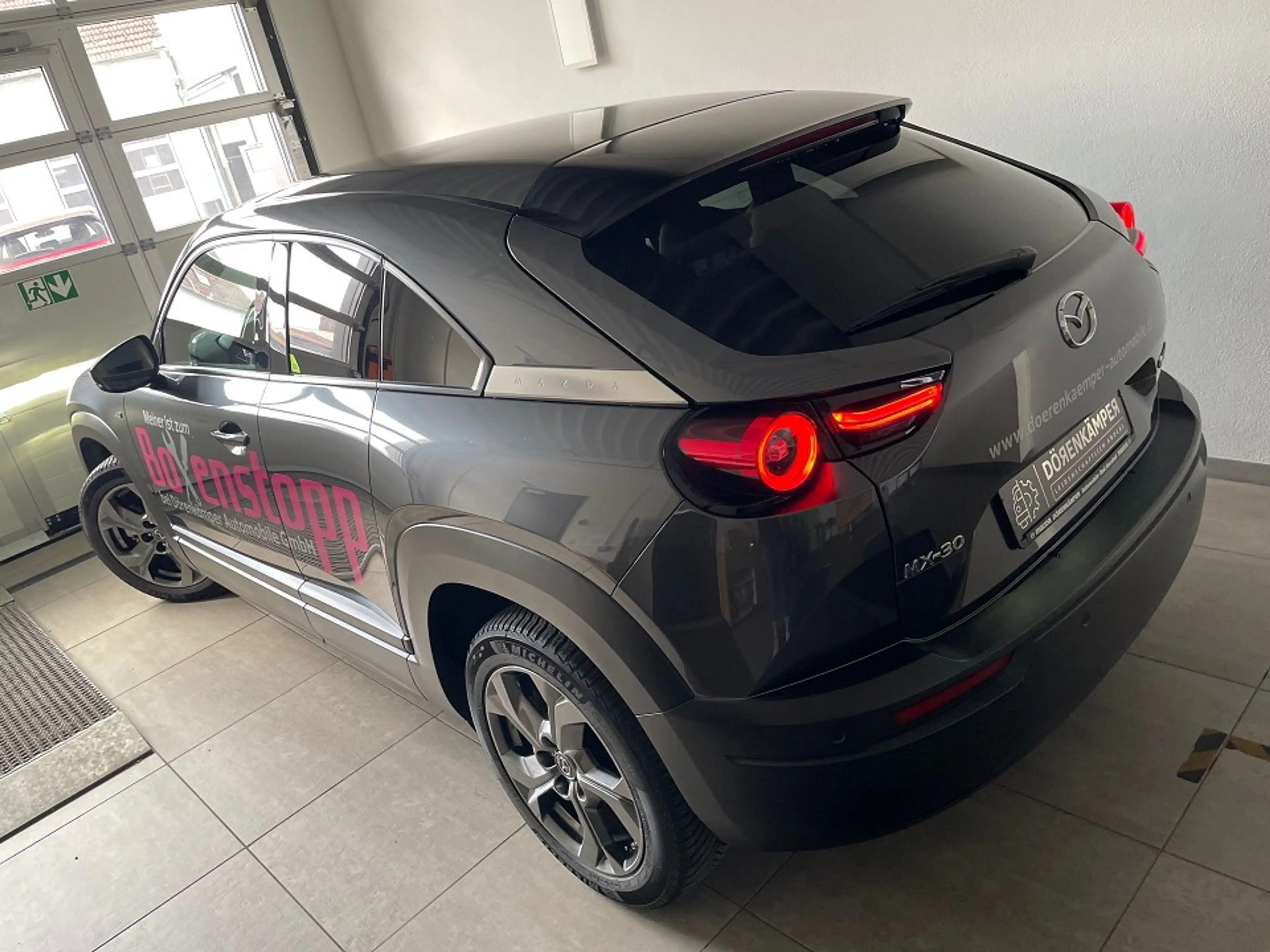 Mazda MX-30 35,5 kWh e-SKYACTIV 145 PS Advantage Industrial Vi — photo 3