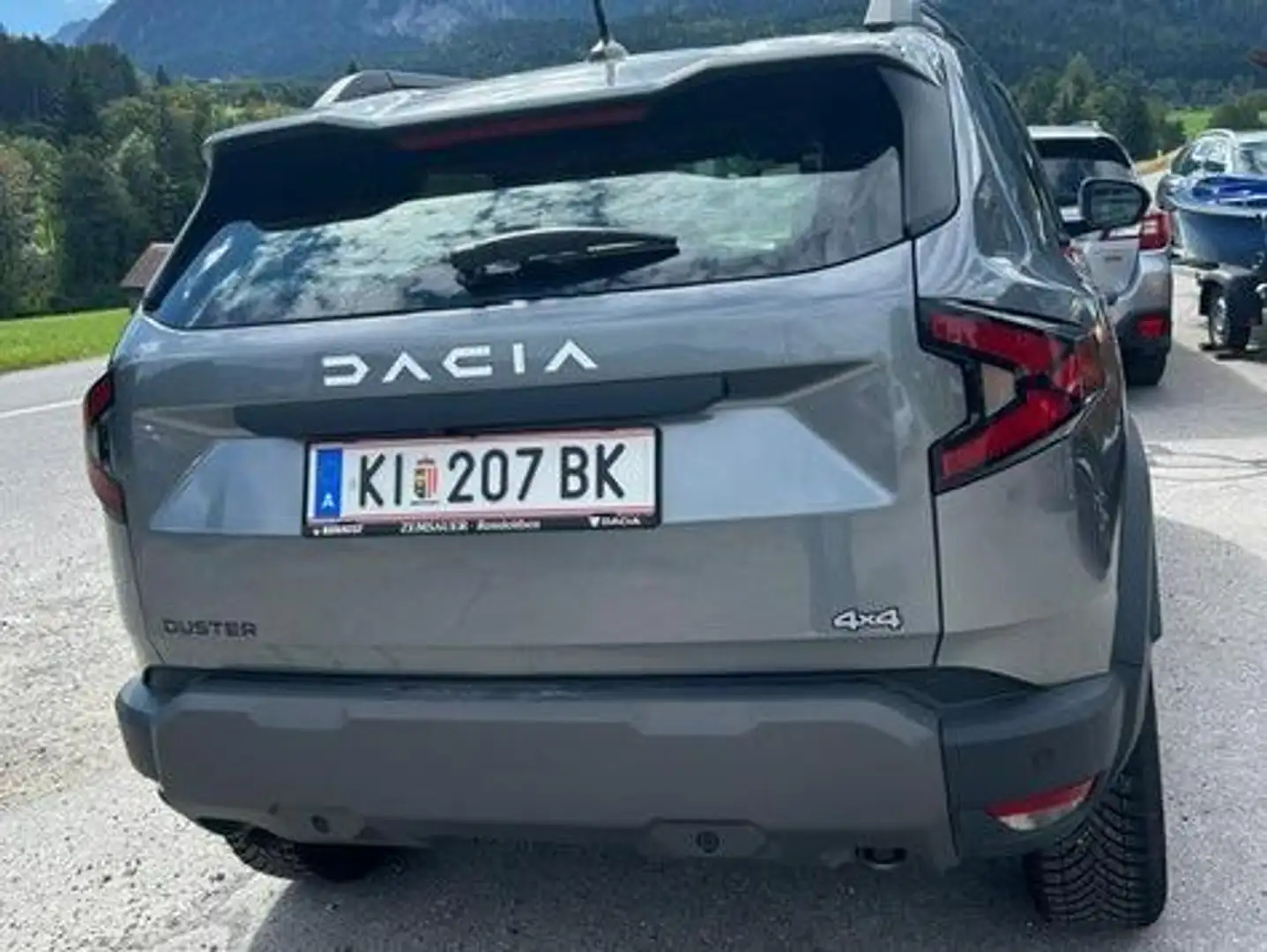Dacia Duster Duster Expression TCe 130 4x4 Grau - 2