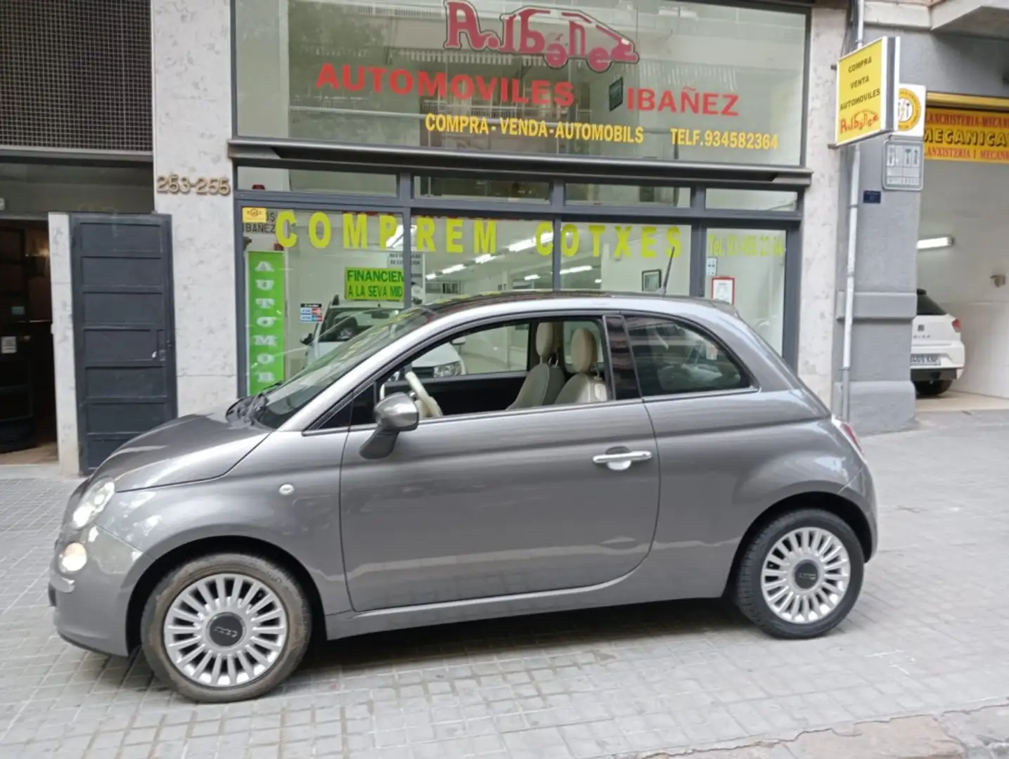 Fiat 500 1.2 Lounge Plateado - 1