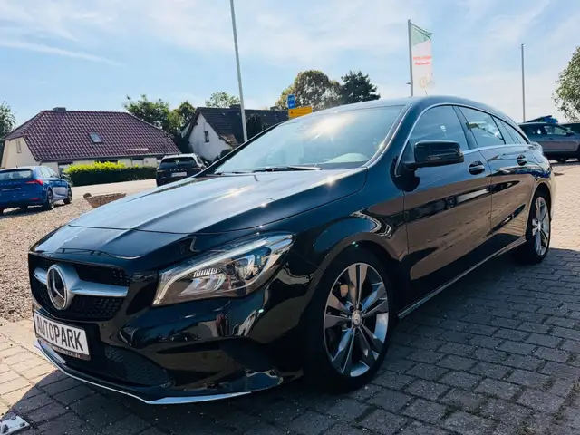 Mercedes-Benz Cla view 3