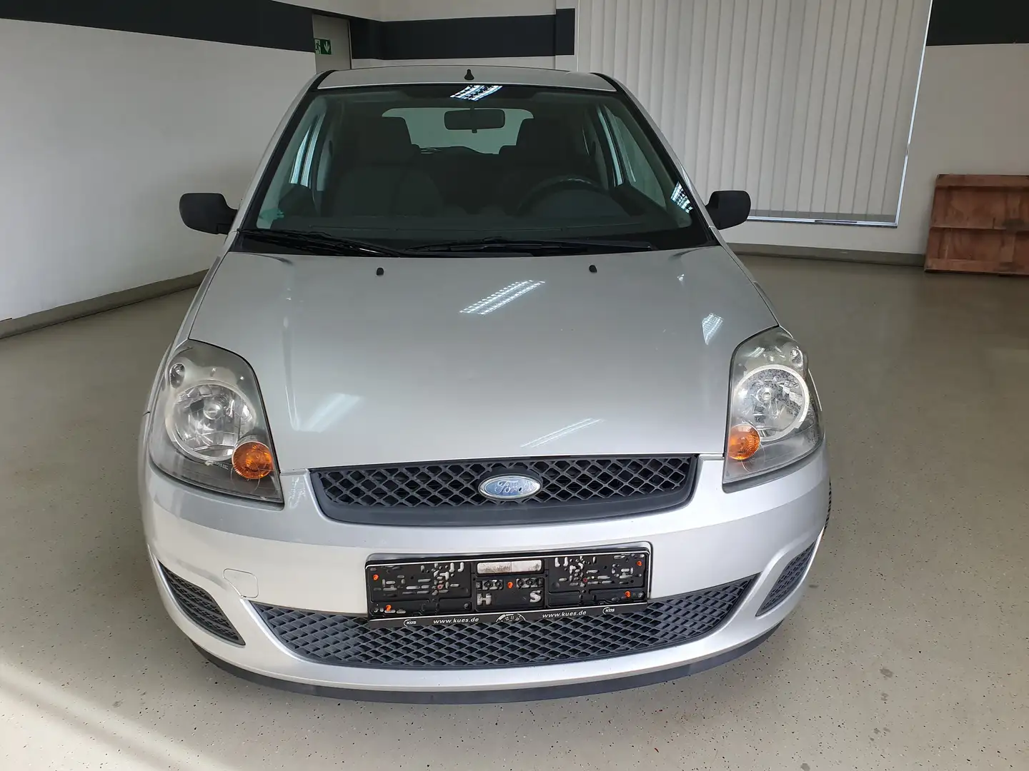 Ford Fiesta Fun X # TÜV Neu # Klima # Silber - 2