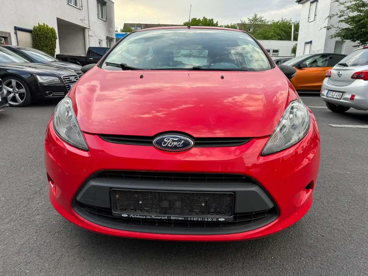 Ford Fiesta 1.2 Ambiente Rot - 2