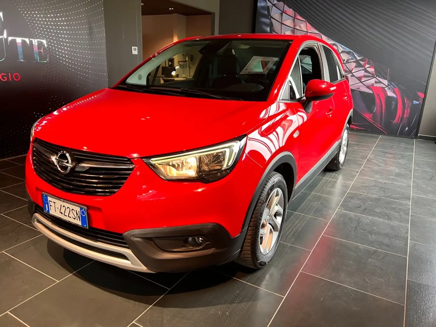 Opel Crossland X 1.5 Ecotec Ultimate Czerwony - 1