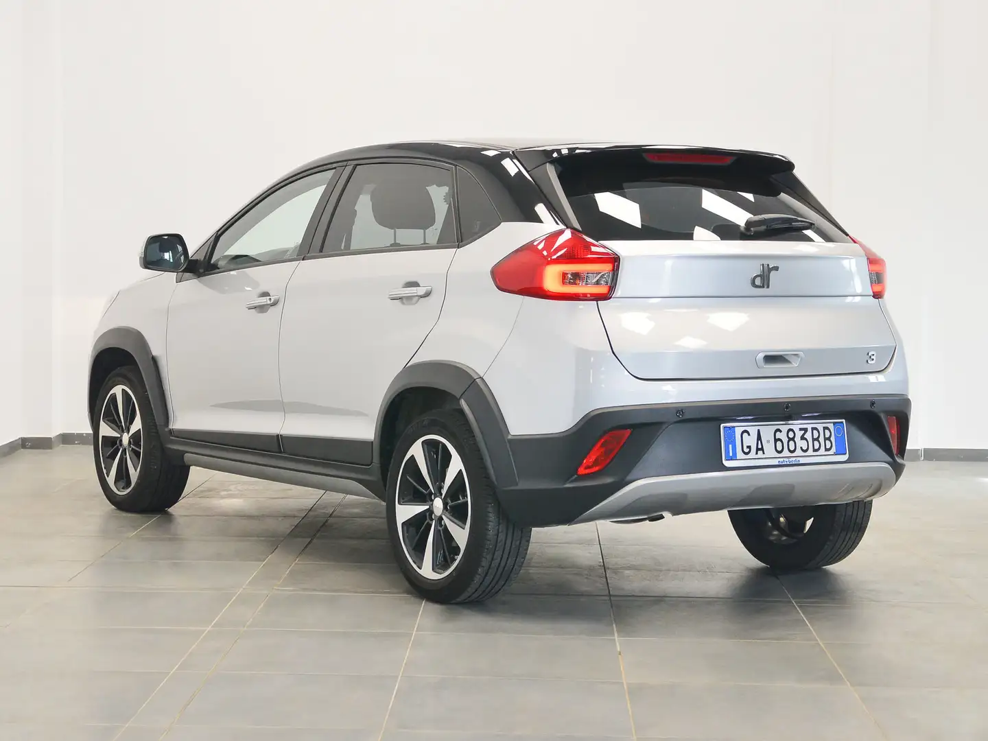 DR Automobiles DR3 1.5 S1 Gpl 106cv srebrna - 2