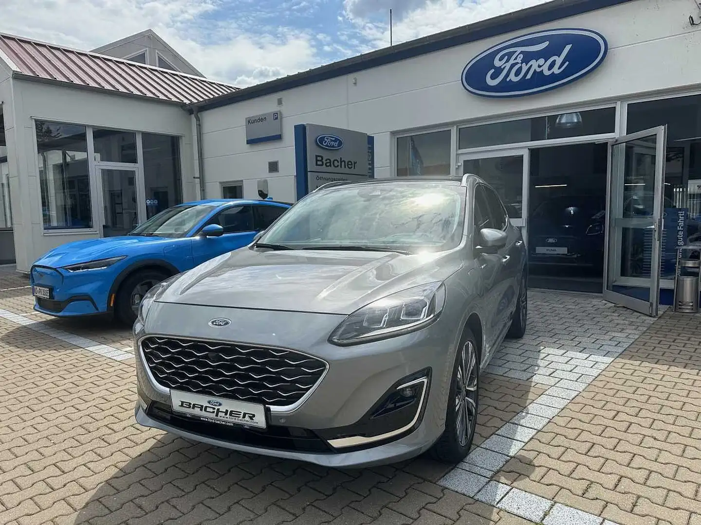 Ford Kuga 2.5 PHEV VIGNALE LEDER*LED*PANORAMA*AHK Silber - 1