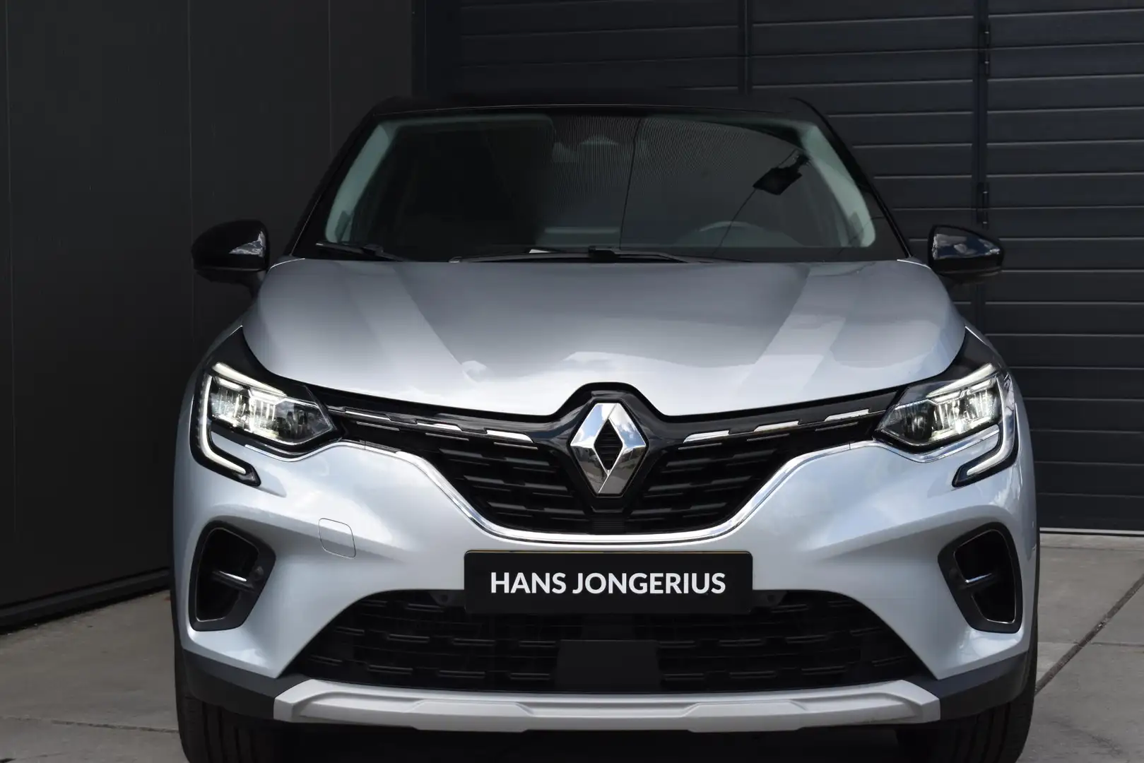 Renault Captur TCe 130 EDC Intens | AUTOMAAT | NAVI | CAMERA | CR Grijs - 2