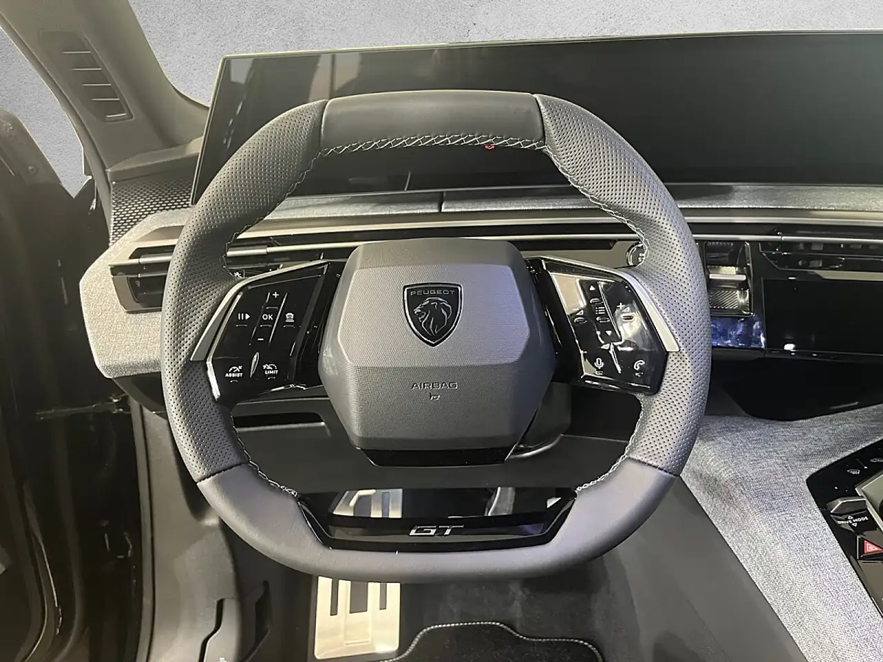 Peugeot 5008 GT EXCLUSIVE Hybrid 145 e-DCS6 9