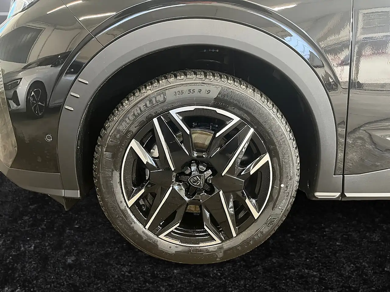 Peugeot 5008 GT EXCLUSIVE Hybrid 145 e-DCS6 13