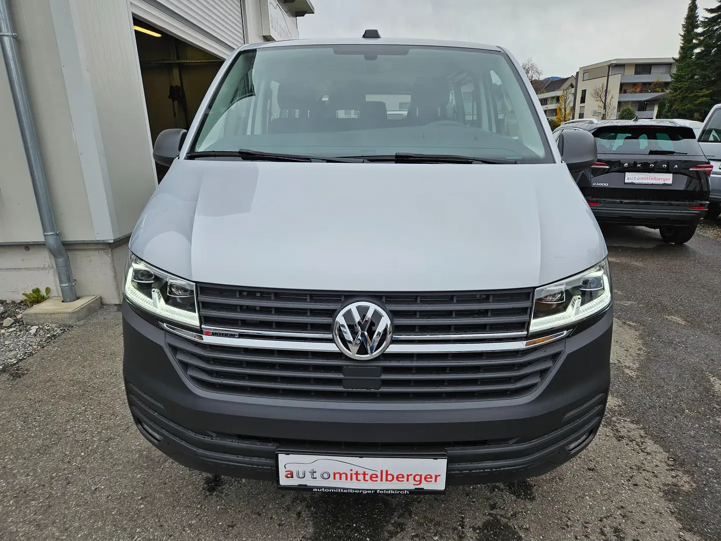 Volkswagen T6 Kombi LR TDI 4MOTION "LED, GRA, Klima hinten & vorne" Argintiu - 2