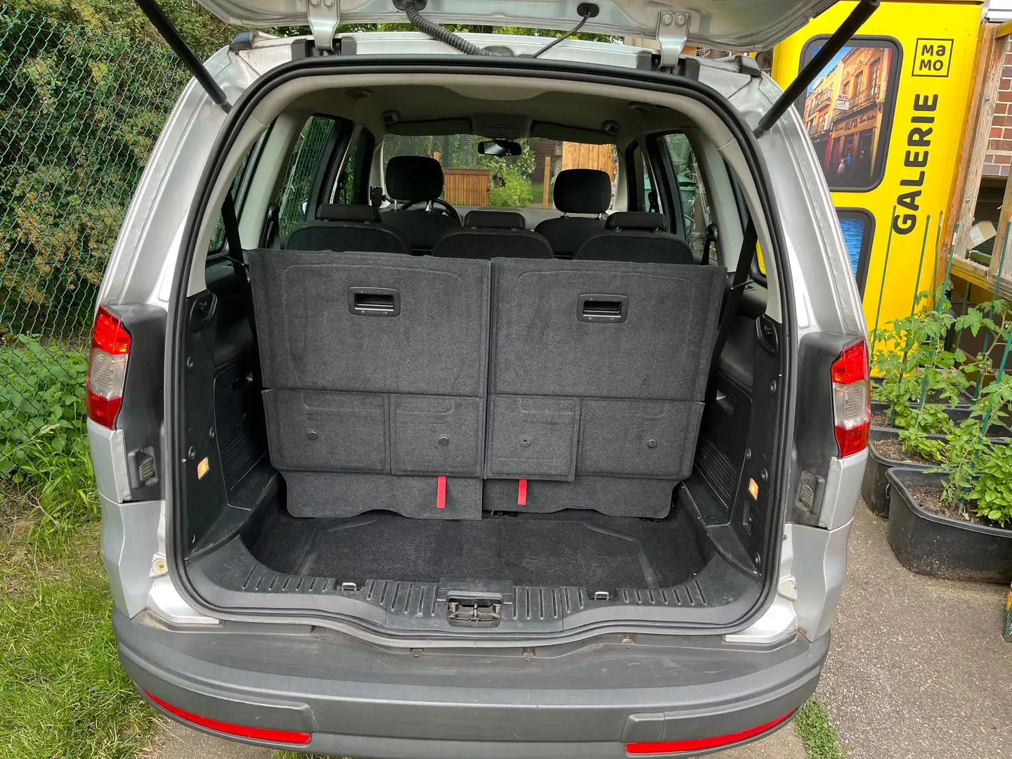 Ford Galaxy Galaxy 2.0 TDCi DPF Titanium Stříbrná - 2