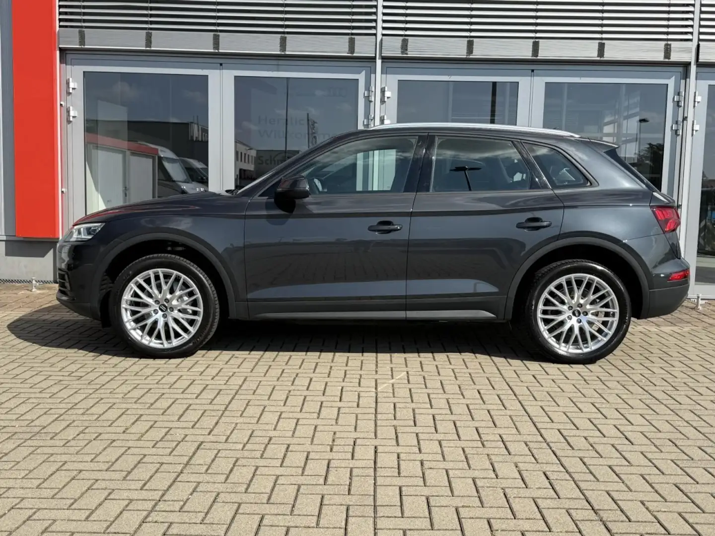Audi Q5 2.0 TDI quattro S-tronic LEDER, MATRIX,KAMERA Grau - 2