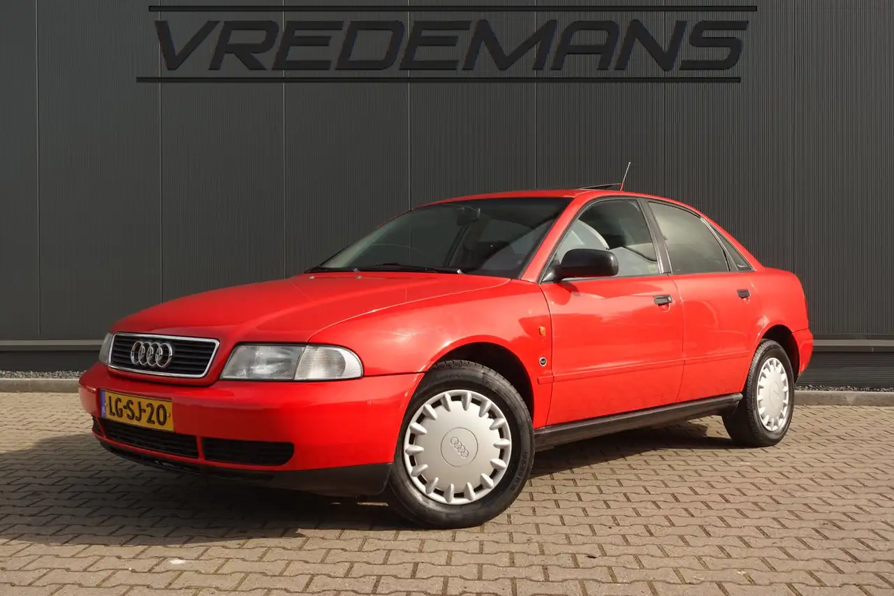 Audi A4 Limousine 1.8 5V, foto 1