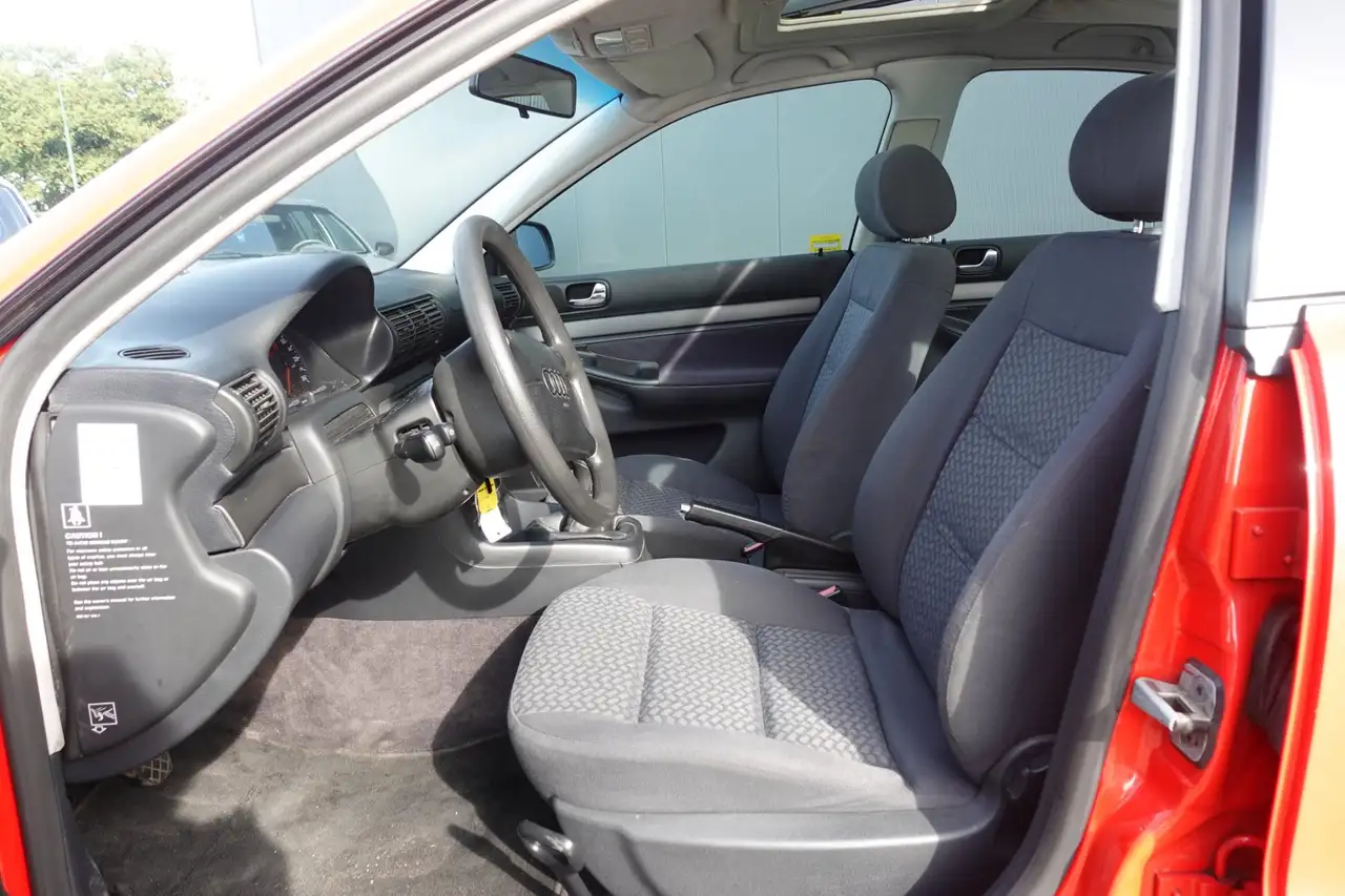 Audi A4 Limousine 1.8 5V, foto 5