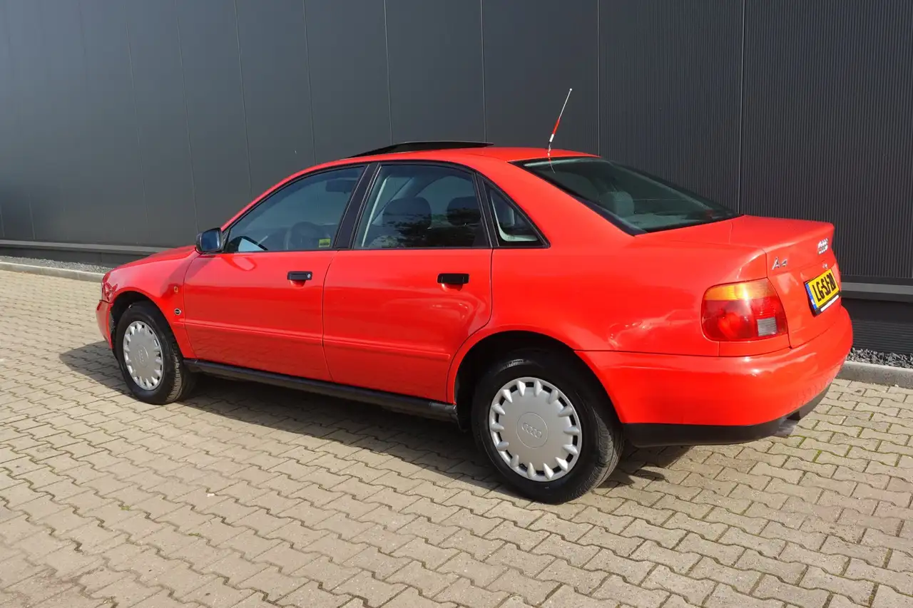 Audi A4 Limousine 1.8 5V, foto 2