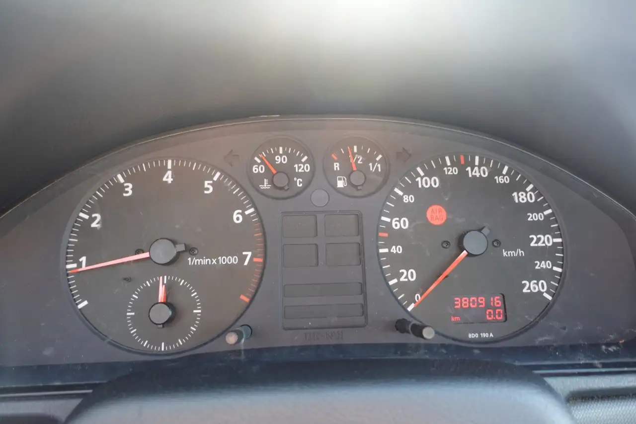 Audi A4 Limousine 1.8 5V, foto 12