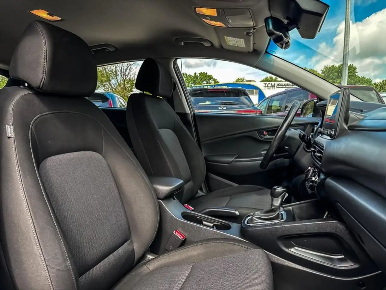 Hyundai KONA снимка Hyundai KONA