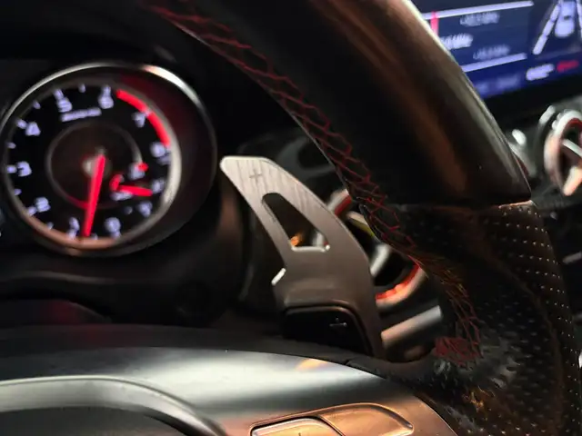 Mercedes-Benz Gla view 13