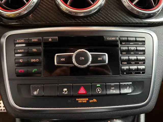 Mercedes-Benz Gla view 17