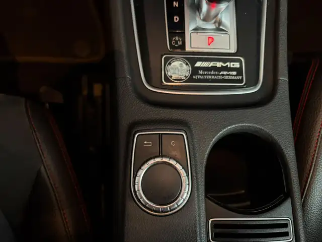 Mercedes-Benz Gla view 21
