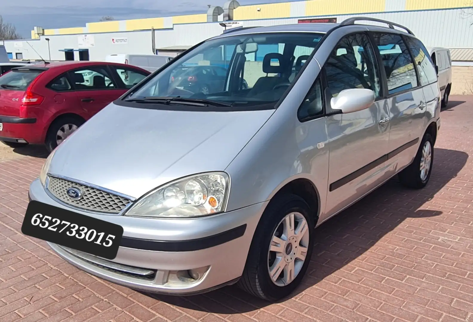 Ford Galaxy 1.9TDi Ghia 150 Gris - 1