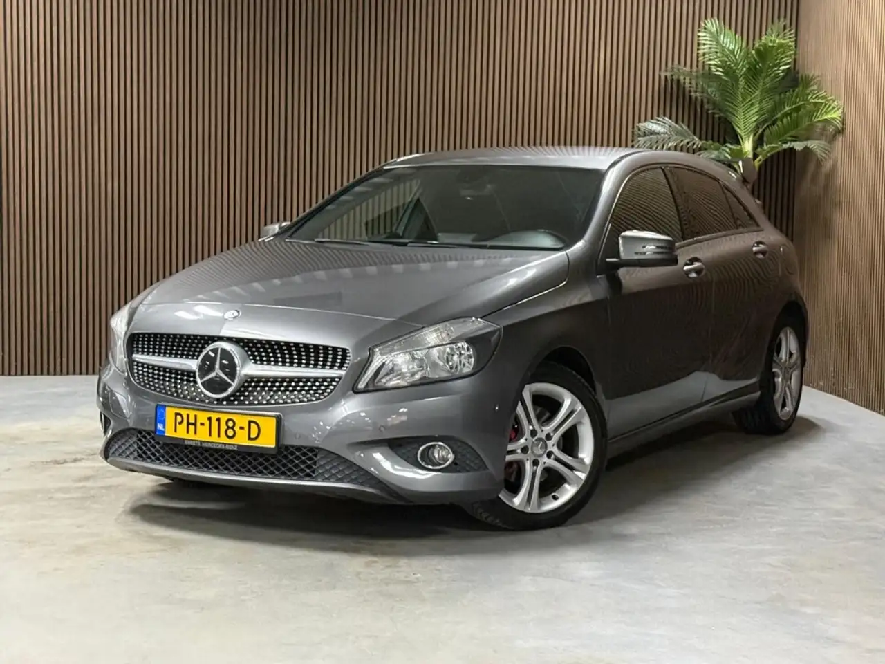Mercedes-Benz A 180
