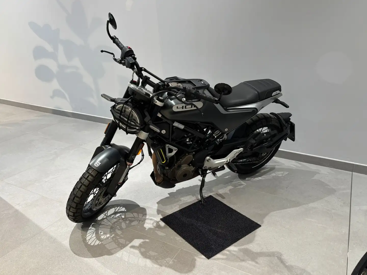 Husqvarna Svartpilen svartpilen cc400 Nero - 1