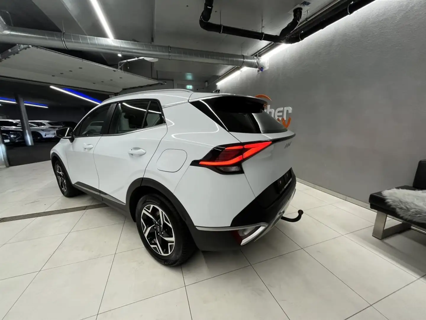 Kia Sportage UVO 1,6TGDI Weiß - 2