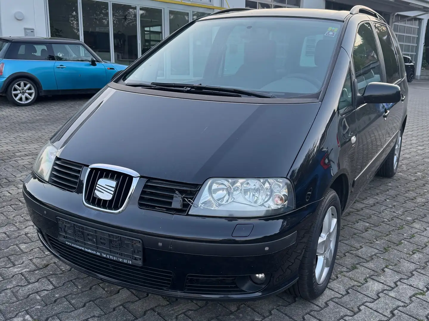 SEAT Alhambra Vigo Klima/Standheizung/7-Sitzer/AHK/TÜV Schwarz - 1