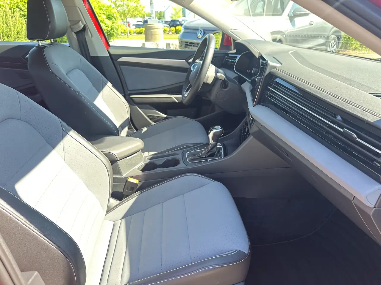 Volkswagen Jetta снимка Volkswagen Jetta