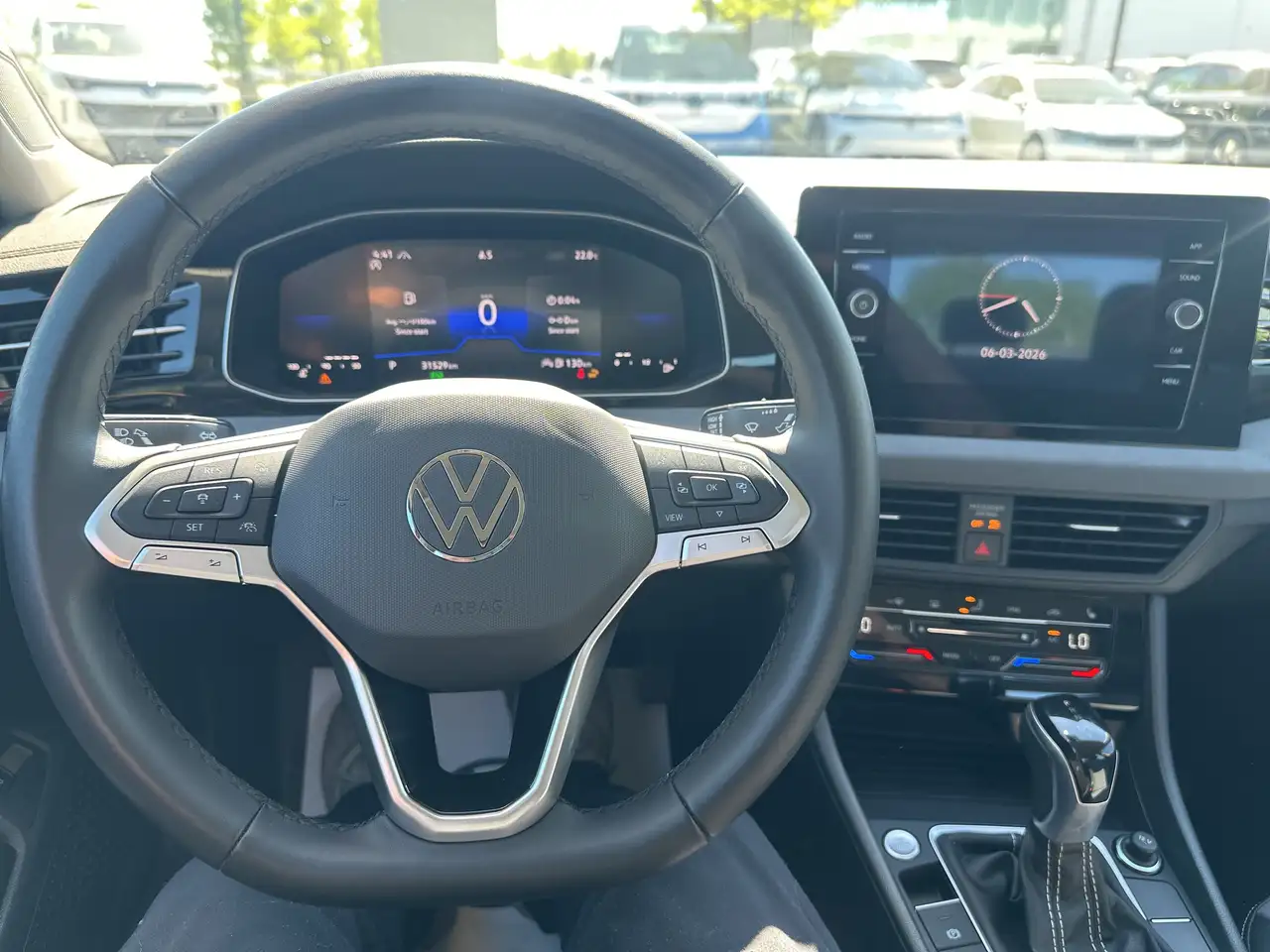 Volkswagen Jetta снимка Volkswagen Jetta