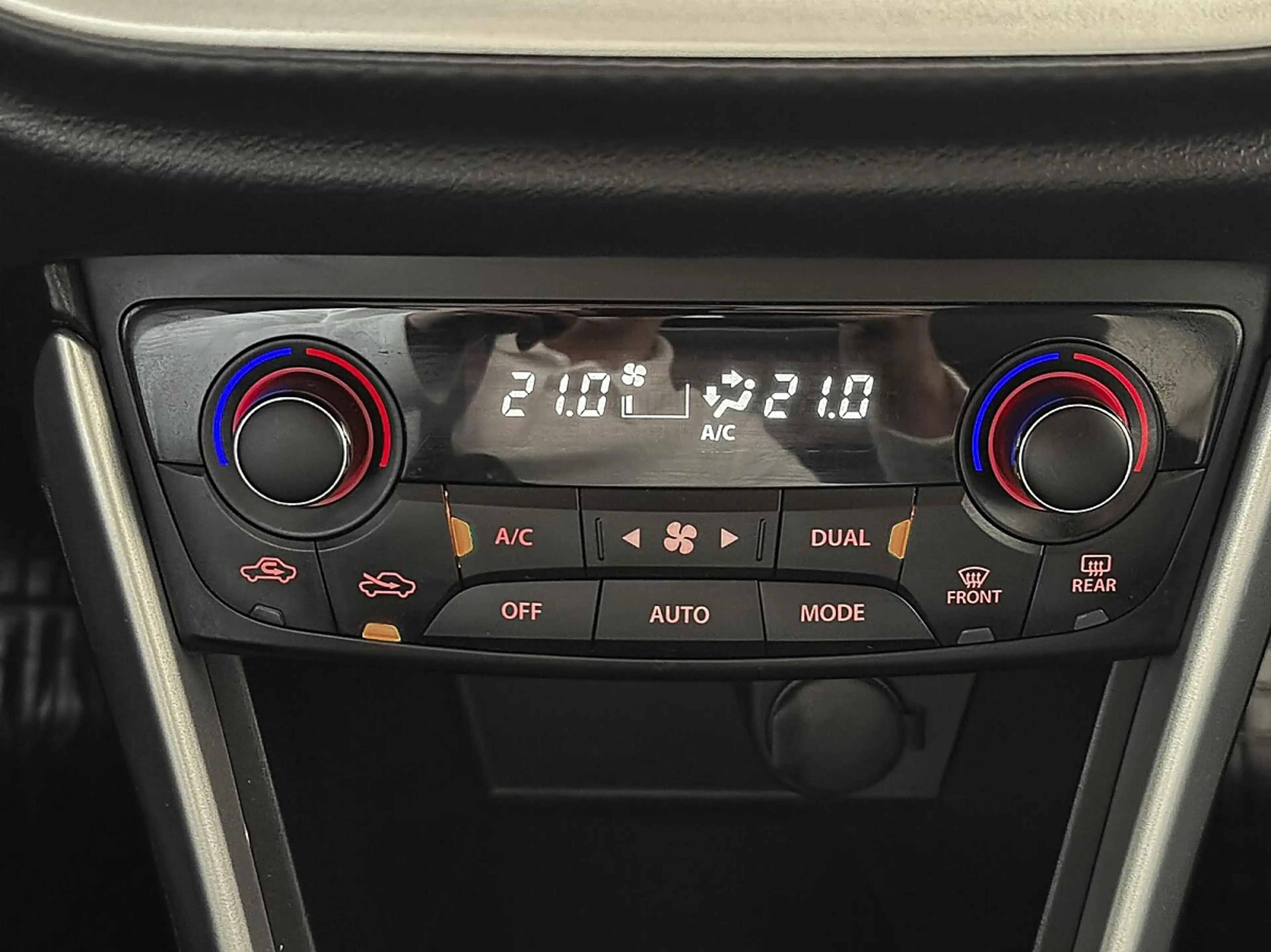 Suzuki SX4 S-Cross 1,6 DDiS Allgrip flash | 1.BESITZ | PICKERL BIS... — photo 13