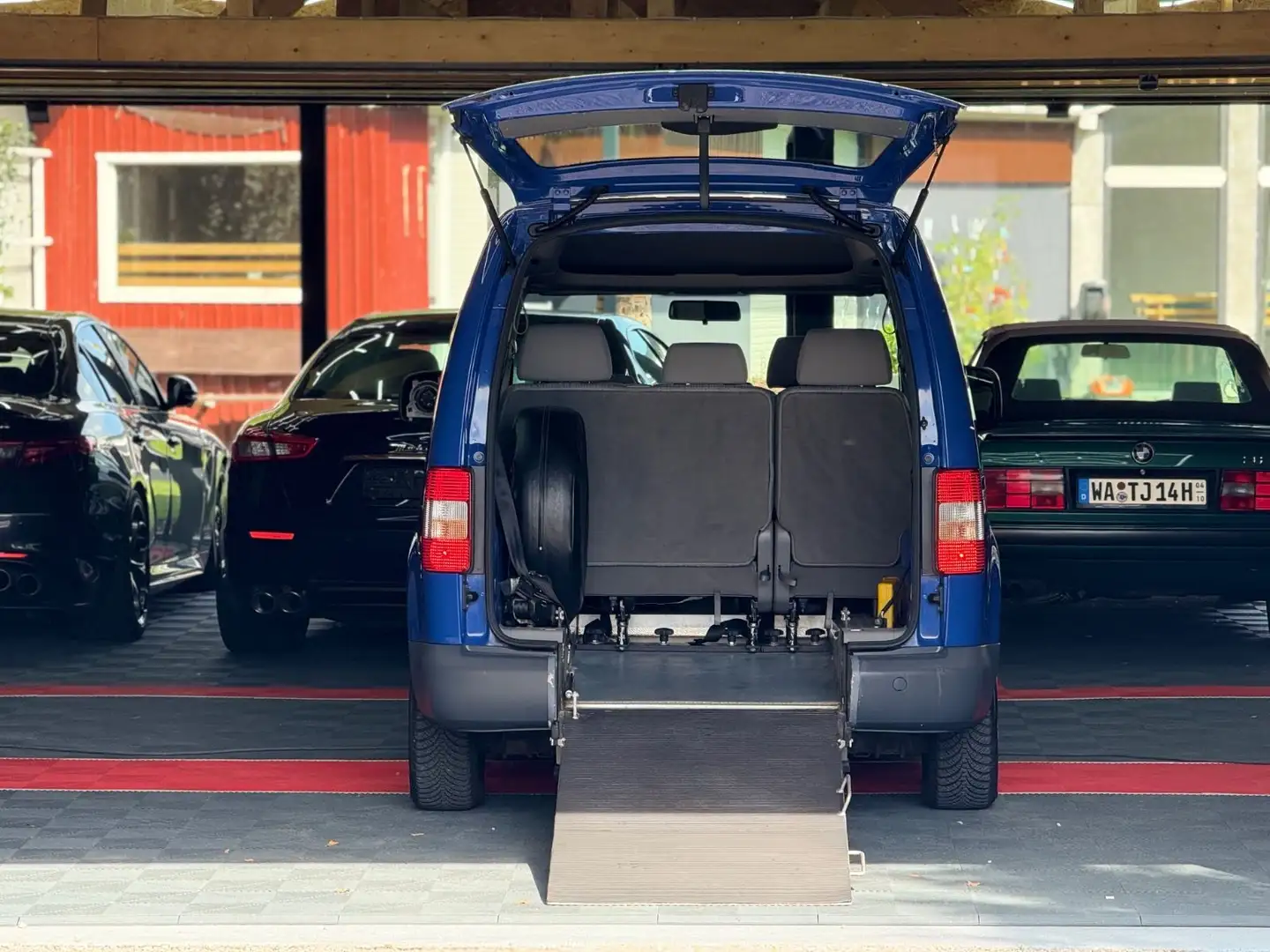 Volkswagen Caddy Behindertengerecht-Rampe Blau - 2
