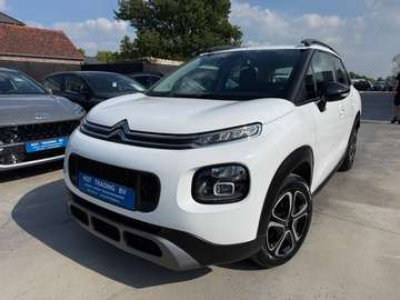 1.2i 110PK NAVIGATIE LED CARPLAY PDC BLUETOOTH