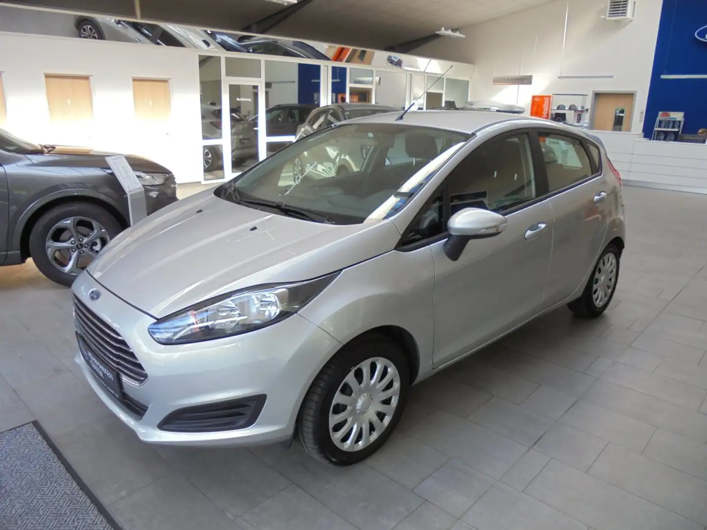 Ford Fiesta 1.25  Trend Klima Winterräder Zilver - 1