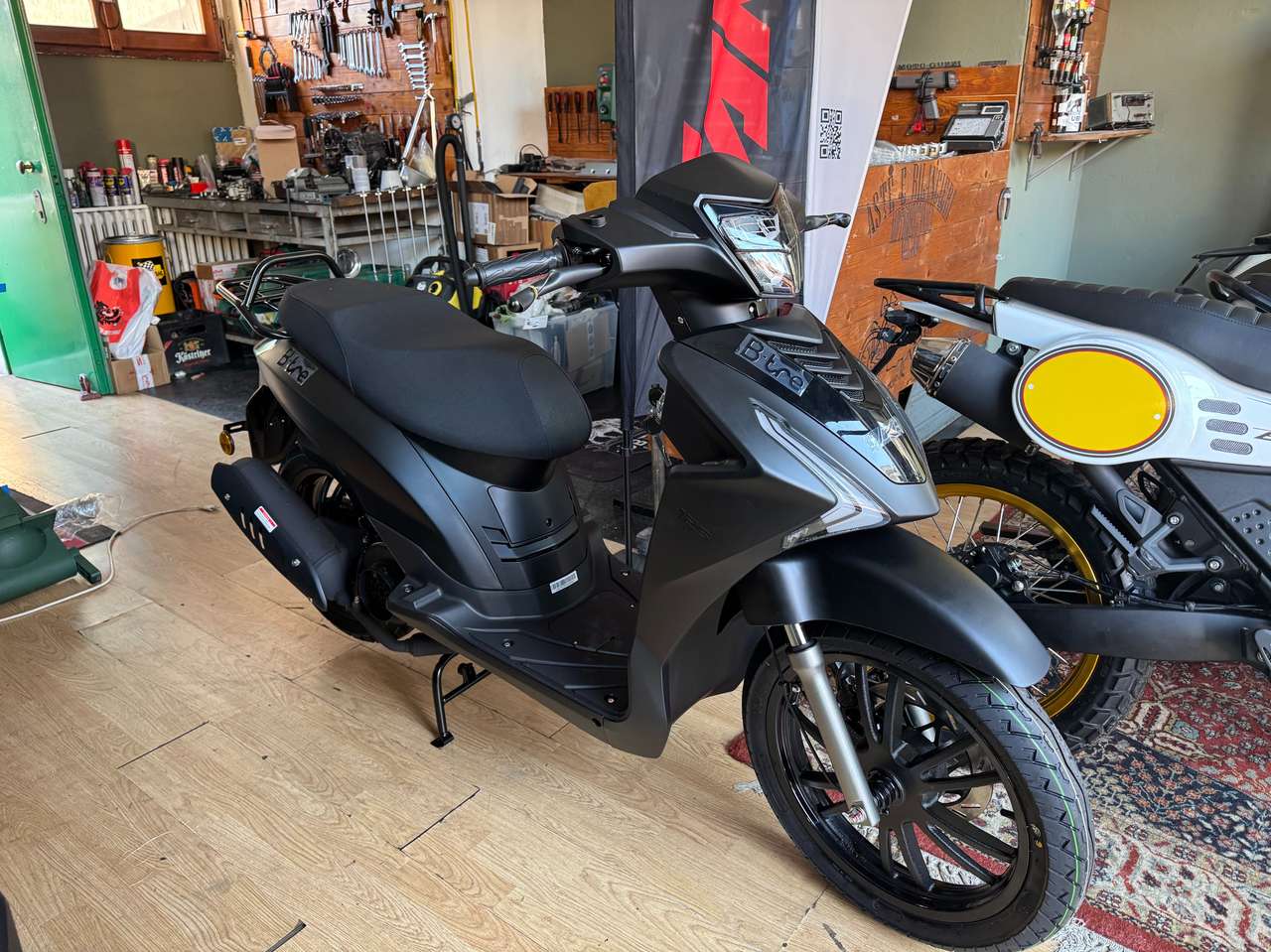 KL Motors B-Tre 125