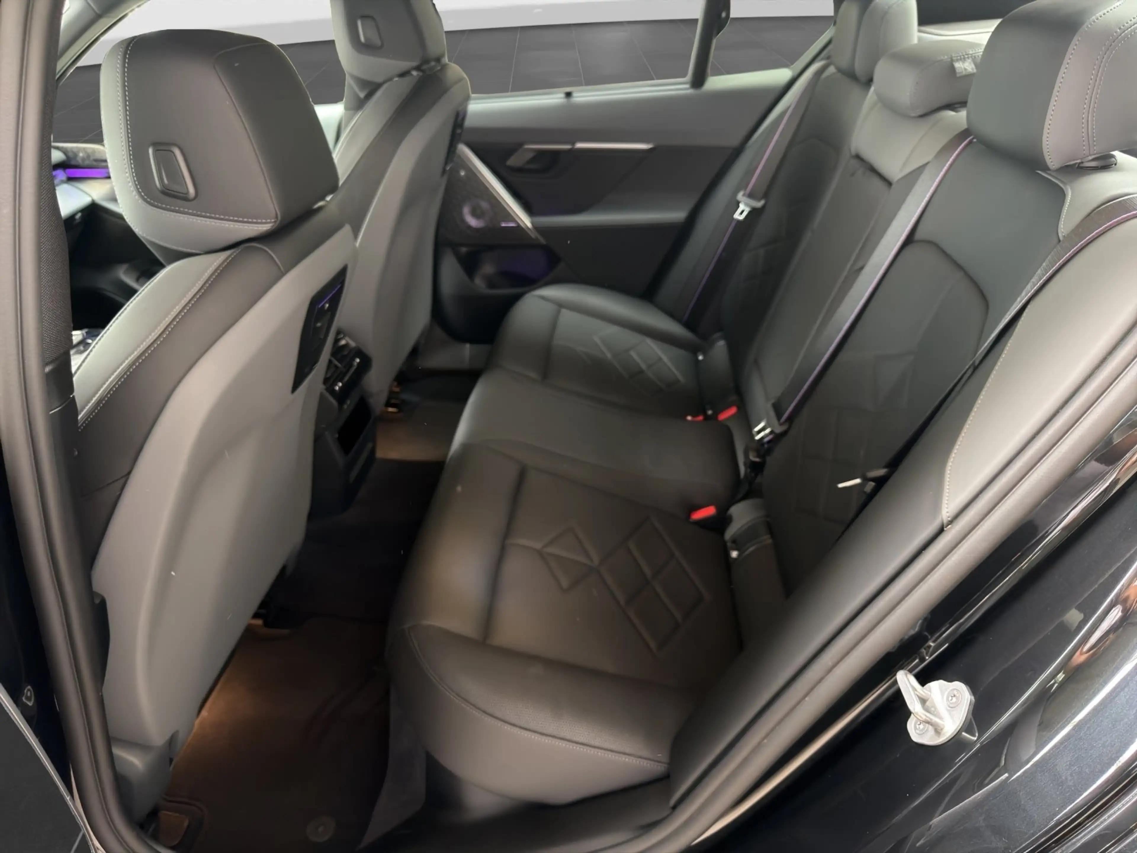 BMW 540 d xDrive Limousine M Sport PRO/PA+/DA+/Pano/B&W — photo 14