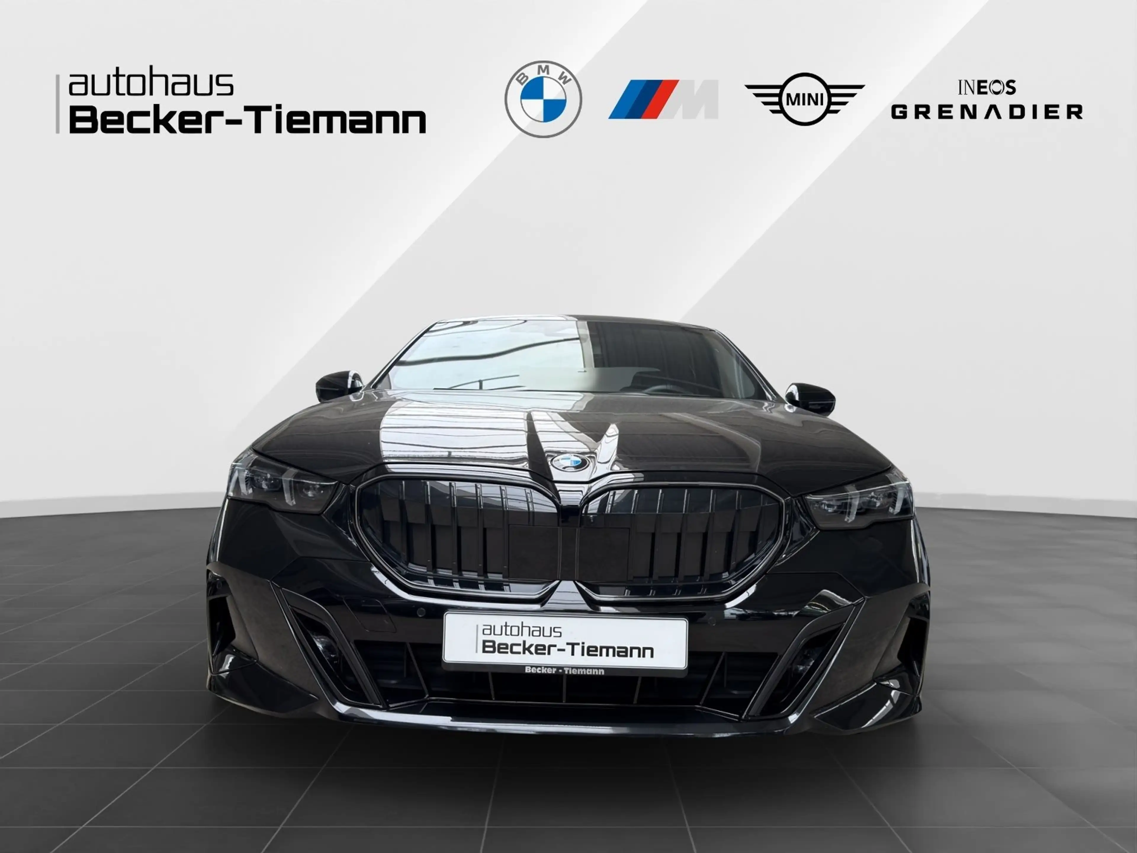 BMW 540 d xDrive Limousine M Sport PRO/PA+/DA+/Pano/B&W — photo 3