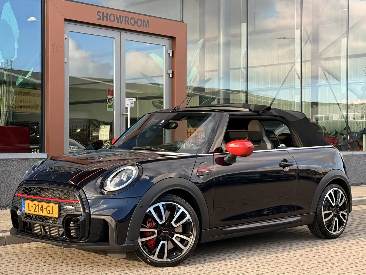 MINI John Cooper Works Cabrio