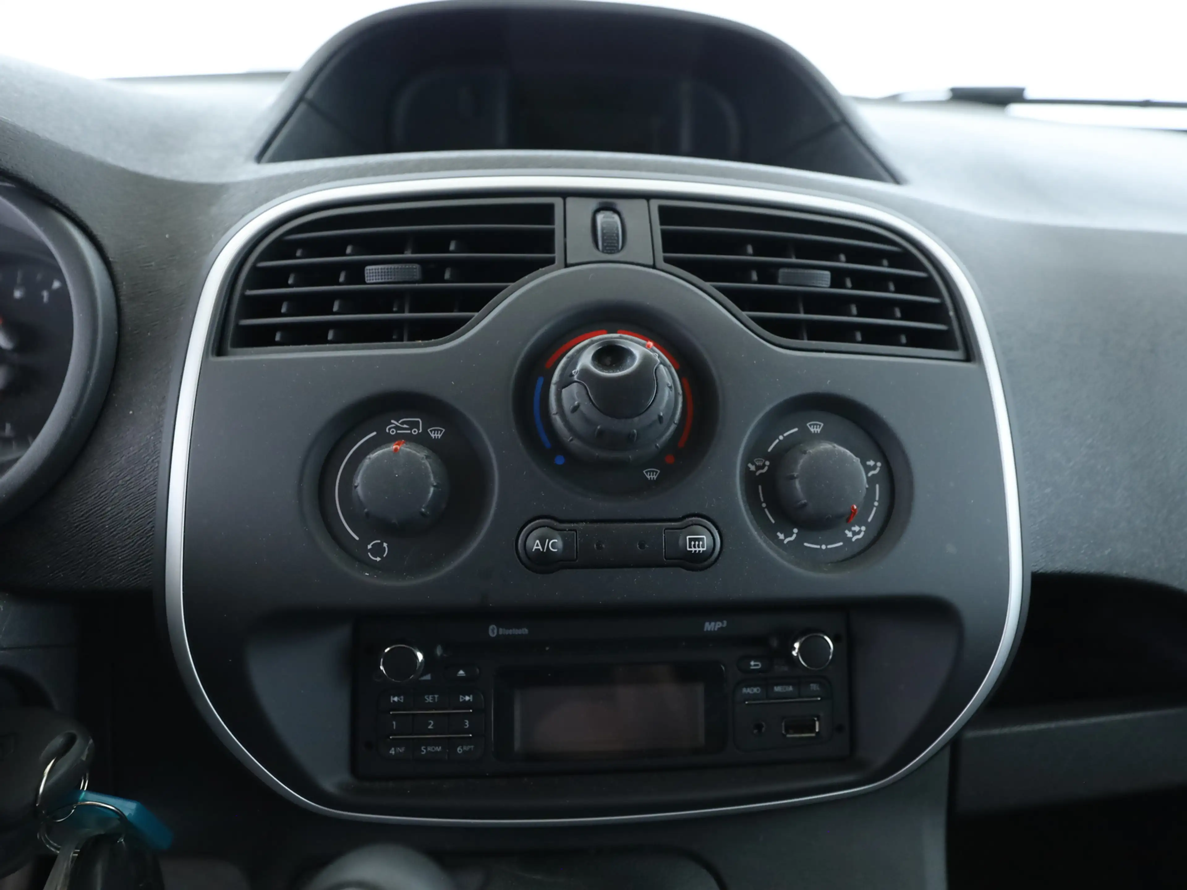 Renault Kangoo Rapid Extra dCi 90 Klima — photo 15